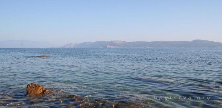 pogled na rt glavinu i vrbnik